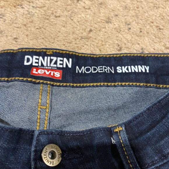 Denizen Levi’s jeggings - Picture 3 of 4
